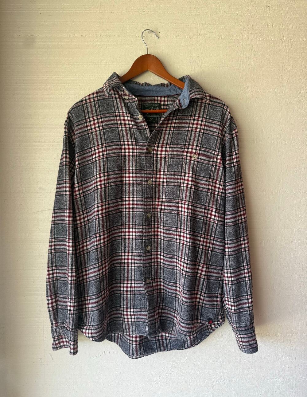Woolrich Cotton Flannel Shirt Mens Size Medium Outdoor Grey Red Button Down